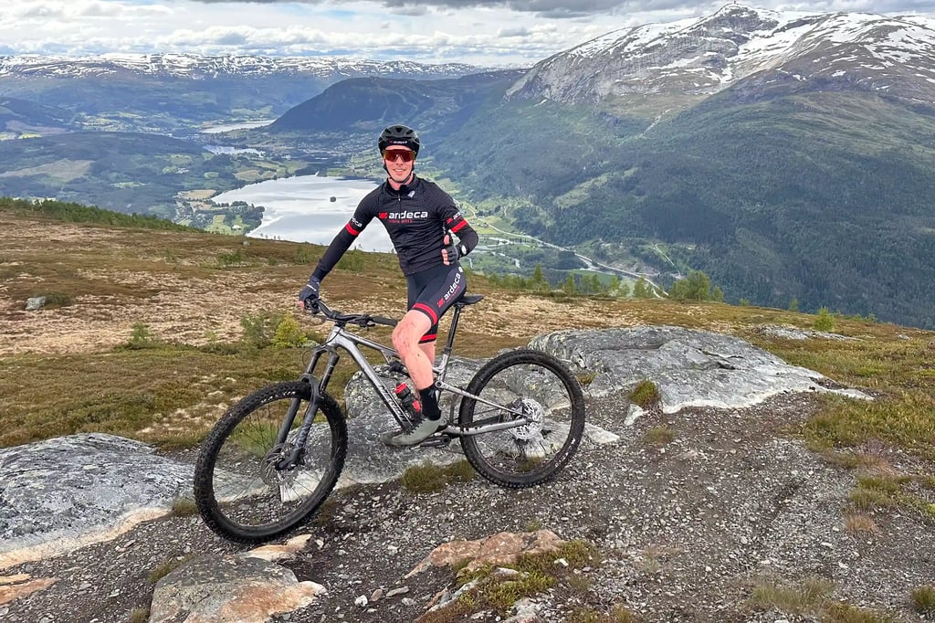 山地自行车 - 大特拉弗斯山