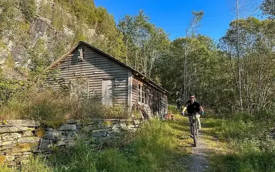 挪威沃斯的 E MTB 导览之旅