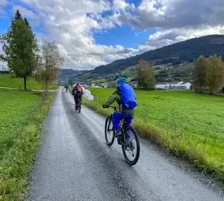 挪威沃斯的 E-MTB 导览之旅